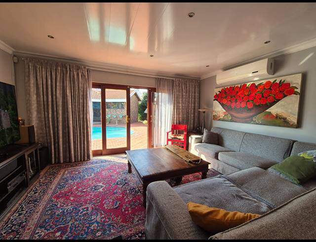 3 BEDROOM HOUSE FOR SALE IN FALCON RIDGE